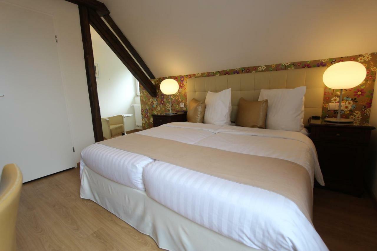 Boutique Hotel Restaurant Hollerather Hof Hellenthal Exterior foto